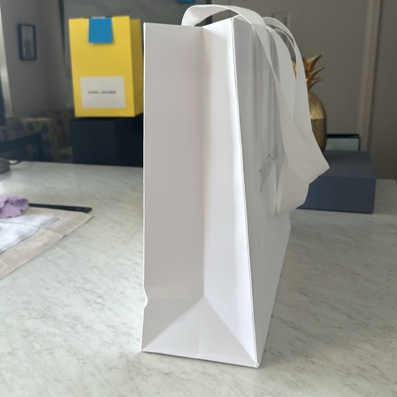 ZIMMERMANN SHOPPING BAG FOR SALE GOOD CONDITION 🤍🤍🤍🤍🤍🤍🤍🤍🤍🤍 - Picture 7 of 14